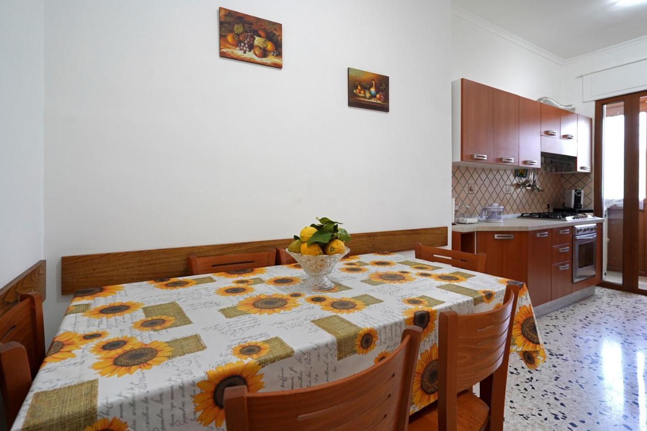 Apartamento Milou'S House Sant'Agnello Exterior foto